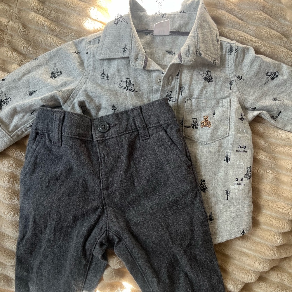 Baby Gap NWOT button-up winter set (3-6m)